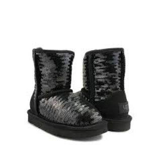 UGG Classic Short Chunky Sequin Boot